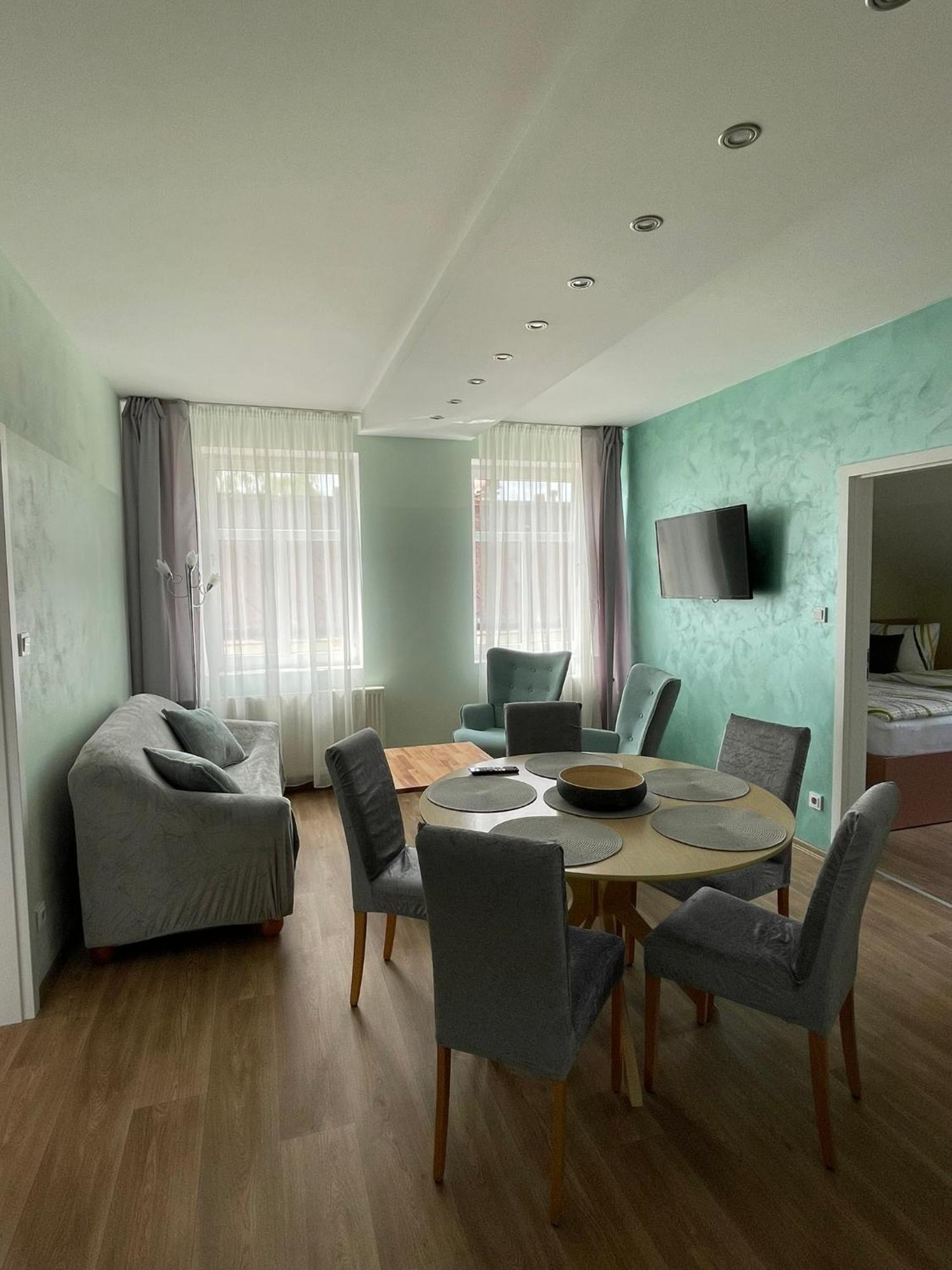 Apartmany Jasmin Liberec Eksteriør bilde